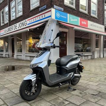 Yadea T9L Grijs - 24/6/2023 - 980 Km - DEMO 1 jaar garantie