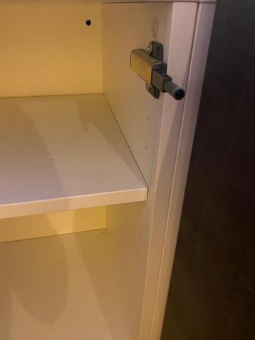 IKEA Besta Betonlook MOET ZO SNEL MOGELIJK WEG - afbeelding 4 IKEA Besta Betonlook MOET ZO SNEL MOGELIJK WEG - afbeelding 4