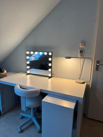 Ikea MALM bureau met uittrekbaar blad - afbeelding 3 Ikea MALM bureau met uittrekbaar blad - afbeelding 3