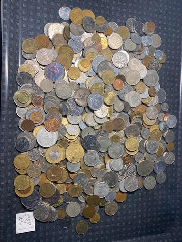 3389/ 2 kilo wereld munten