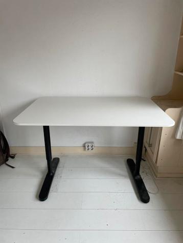 Bekant bureau wit ikea 120 x 80 - afbeelding 2 Bekant bureau wit ikea 120 x 80 - afbeelding 2