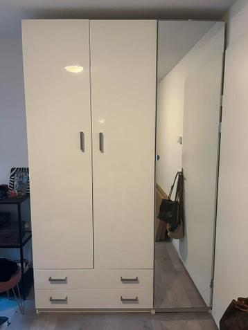 Ikea pax kast wit hoogglans - afbeelding 1 Ikea pax kast wit hoogglans - afbeelding 1