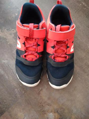 Decathlon newfeel blauw/rood/wit sportschoenen  maat 36