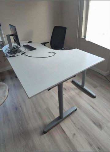 Mooie bureau te koop! - afbeelding 1 Mooie bureau te koop! - afbeelding 1