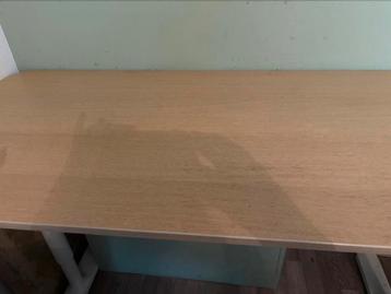 Ikea bureau Bekant - afbeelding 1 Ikea bureau Bekant - afbeelding 1