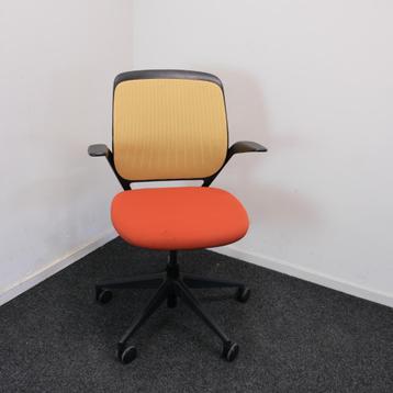 Steelcase Cobi Chair - ZGAN -Vergaderstoel - Orange/geel 