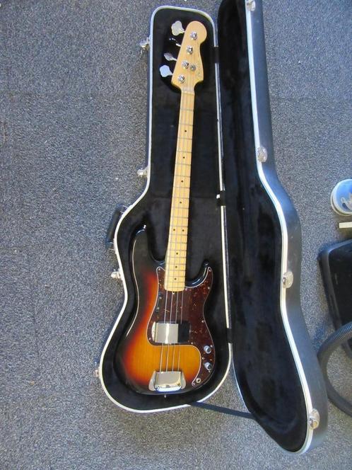 Fender USA Precisionbass 2005, Muziek en Instrumenten, Snaarinstrumenten | Gitaren | Elektrisch, Zo goed als nieuw, Solid body