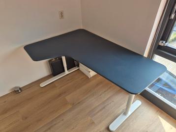 Ikea Bekant hoekbureau links 160 x 110 - afbeelding 2 Ikea Bekant hoekbureau links 160 x 110 - afbeelding 2