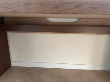 Ikea Malm bureau + stoel - afbeelding 7 Ikea Malm bureau + stoel - afbeelding 7
