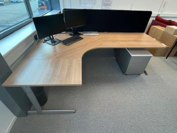 hoekbureau en ladenblok - afbeelding 2 hoekbureau en ladenblok - afbeelding 2