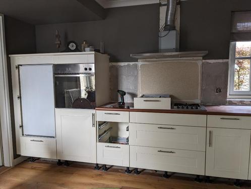 Allerlaatste twee HOGE kasten van gedemonteerde keuken, Huis en Inrichting, Keuken | Keukenelementen, Gebruikt, 150 tot 200 cm