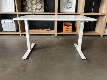 Ikea Verstelbaar zit-sta bureau met crank 120x70cm, 20 stuks - afbeelding 3 Ikea Verstelbaar zit-sta bureau met crank 120x70cm, 20 stuks - afbeelding 3
