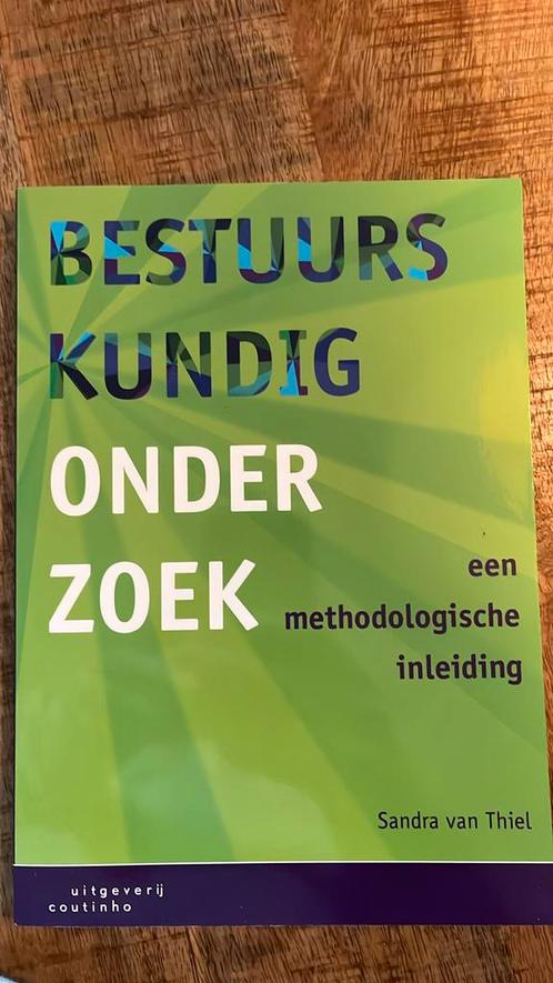 Sandra van Thiel - Bestuurskundig onderzoek, Boeken, Politiek en Maatschappij, Zo goed als nieuw, Ophalen of Verzenden