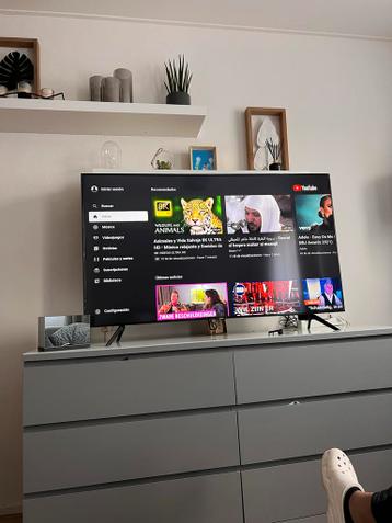 Ikea Malm Kast Grijs met Glas - afbeelding 2 Ikea Malm Kast Grijs met Glas - afbeelding 2