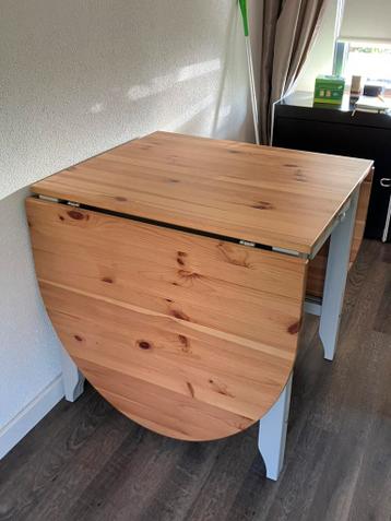 Inklapbare tafel, Gamleby Ikea, grenen hout - afbeelding 5 Inklapbare tafel, Gamleby Ikea, grenen hout - afbeelding 5