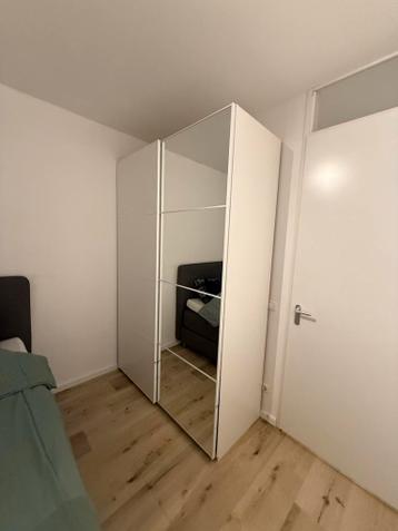 IKEA PAX Kast met Schuifdeuren en Spiegel - afbeelding 1 IKEA PAX Kast met Schuifdeuren en Spiegel - afbeelding 1