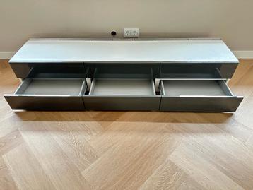 Ikea Bestå TV meubel - wit / grijs - afbeelding 3 Ikea Bestå TV meubel - wit / grijs - afbeelding 3