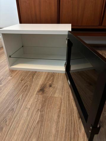 IKEA besta voor wandmontage - afbeelding 2 IKEA besta voor wandmontage - afbeelding 2