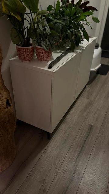 Twee IKEA Besta kasten - afbeelding 2 Twee IKEA Besta kasten - afbeelding 2