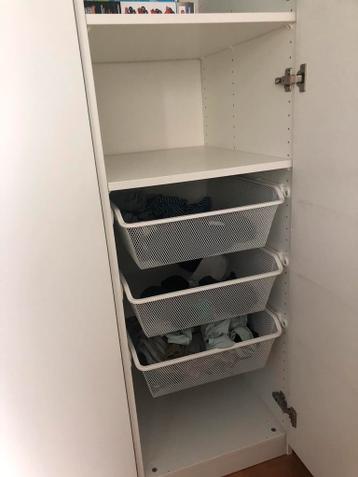 Ikea- kast Pax, 3-deurs met lades, roede en planken - afbeelding 13 Ikea- kast Pax, 3-deurs met lades, roede en planken - afbeelding 13