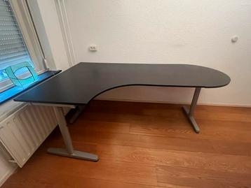 IKEA Galant Bureau - In hoogte verstelbaar - afbeelding 2 IKEA Galant Bureau - In hoogte verstelbaar - afbeelding 2