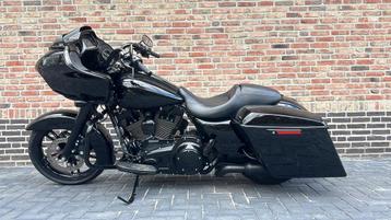 Harley Davidson 103 FLTRXS Road Glide Special Black out CVO