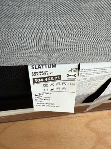 Grijs bedframe - Ikea Slatum 140x200 - afbeelding 4 Grijs bedframe - Ikea Slatum 140x200 - afbeelding 4