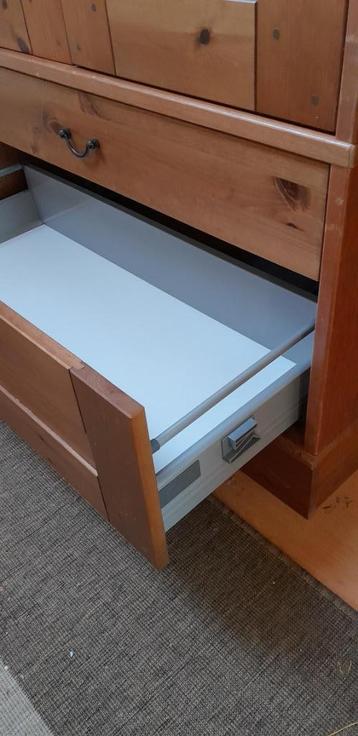 IKEA Effektiv vitrinekast - afbeelding 3 IKEA Effektiv vitrinekast - afbeelding 3
