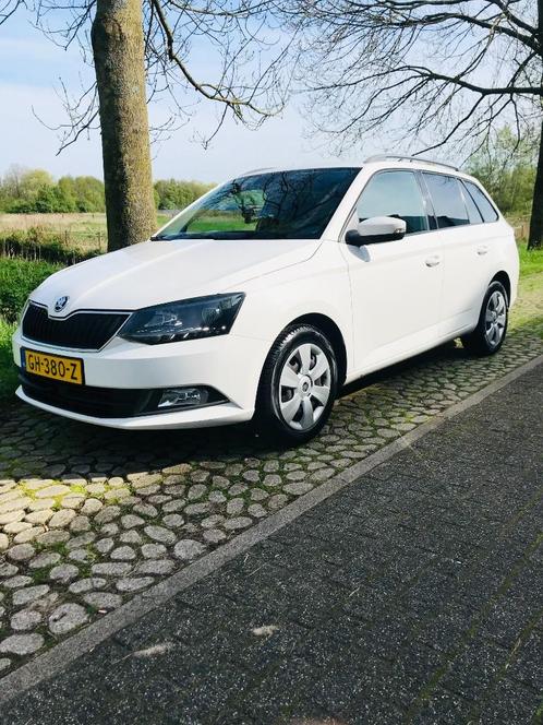 Skoda Fabia Combi 1.2 TSI 90pk Greentech 2015 Wit trekhaak, Auto's, Skoda, Particulier, Fabia, Airbags, Airconditioning, Boordcomputer