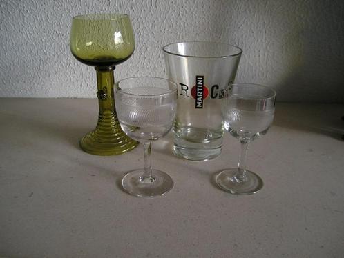 4 GLAZEN O.A. KRISTALROEMER MARTINI BORRELGL.15eur INCL.VERZ, Verzamelen, Glas en Borrelglaasjes, Zo goed als nieuw, Overige typen