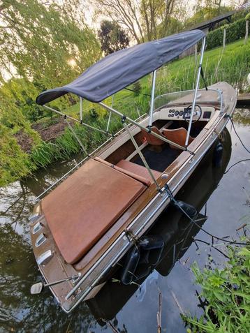 speedboot 160pk mercruiser (evt. Vaarbewijs vrij)