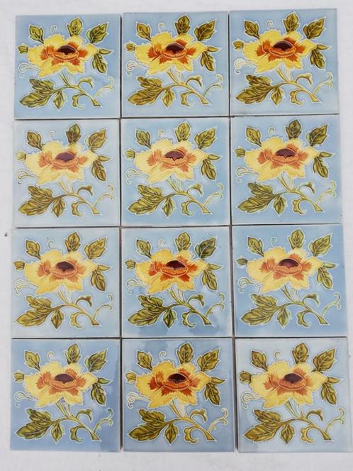 Set van 12 art nouveau wandtegels lichtblauw gele roos, Antiek en Kunst, Antiek | Wandborden en Tegels, Ophalen