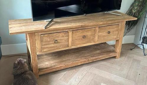 Houten dressoir / tv meubel met veel opbergruimte, Huis en Inrichting, Kasten | Dressoirs, Zo goed als nieuw, 200 cm of meer, 50 tot 75 cm