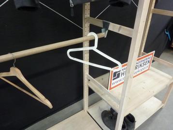 stelling / kledingkast / kledingrek Ikea Ivar 175x50x213cm - afbeelding 10 stelling / kledingkast / kledingrek Ikea Ivar 175x50x213cm - afbeelding 10