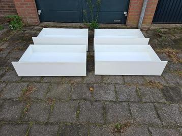 4 goede witte IKEA MALM (bed)laden met wieltjes - afbeelding 1 4 goede witte IKEA MALM (bed)laden met wieltjes - afbeelding 1