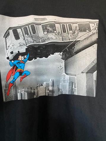 Superman met metro shirt , nieuw 