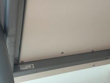 Hoekbureau IKEA Galant - In hoogte verstelbaar - afbeelding 4 Hoekbureau IKEA Galant - In hoogte verstelbaar - afbeelding 4