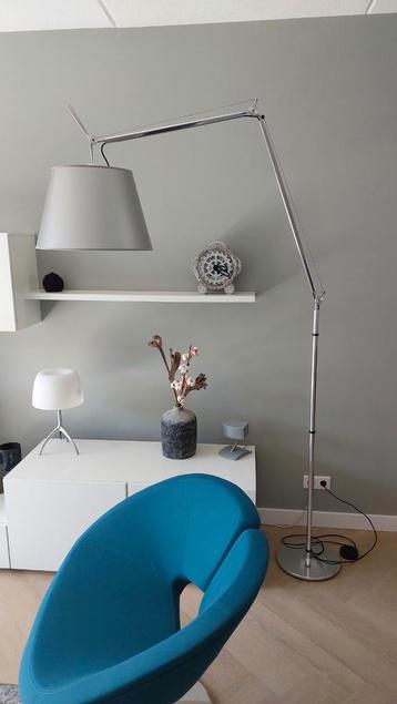 Artemide Tolomeo Mega Terra design vloerlamp dimmer grijs