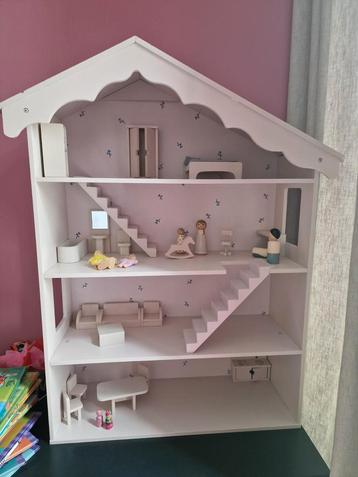 Poppenhuis petit amelie