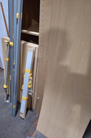 IKEA Pax kast met schuifdeuren - afbeelding 10 IKEA Pax kast met schuifdeuren - afbeelding 10