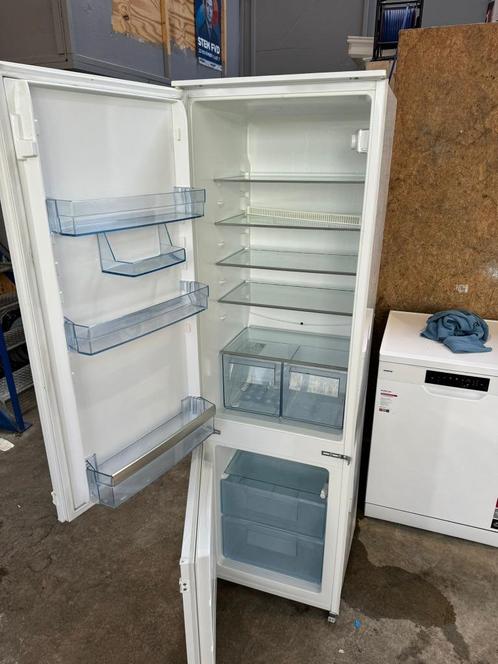 AEG koelkast 178 cm sleepdeur schoon garantie bezorging , Witgoed en Apparatuur, Koelkasten en IJskasten, Zo goed als nieuw, Met vriesvak
