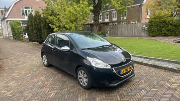 Peugeot 208 1.2 VTI 60KW/82PK 3-D 2014 Zwart   