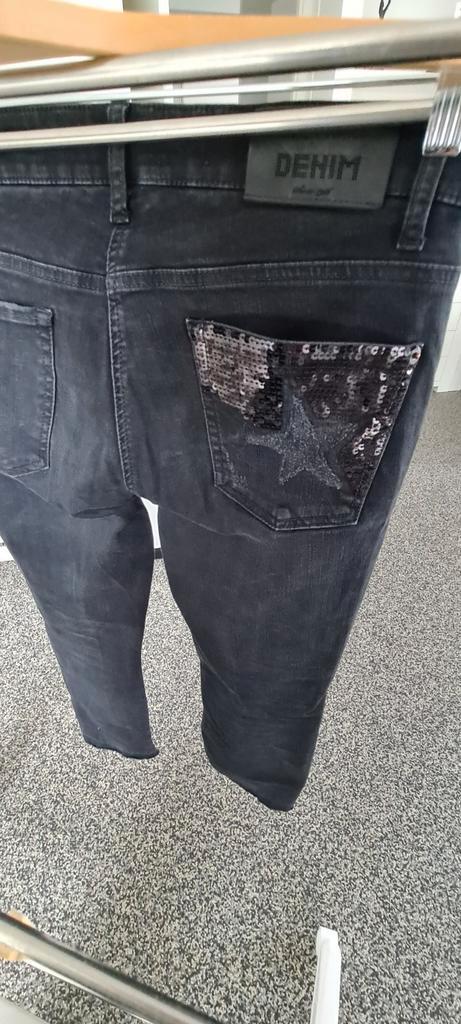 Zwarte Cambio jeans mt 40 met leuke accenten stretch, Kleding | Dames, Broeken en Pantalons, Gedragen, Maat 38/40 (M), Zwart, Lang