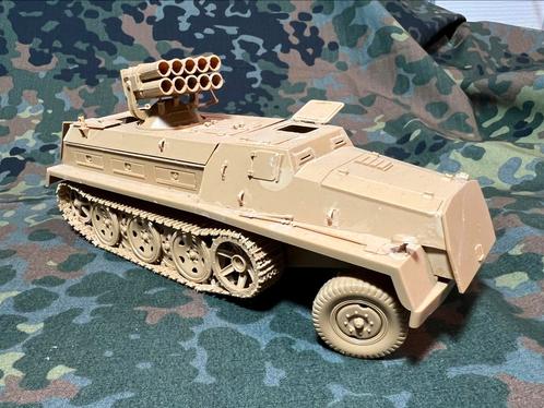 Revell sWS mit Panzerwerfer 42 gebouwd 1/35, Hobby en Vrije tijd, Modelbouw | Auto's en Voertuigen, Zo goed als nieuw, Tank, 1:32 tot 1:50