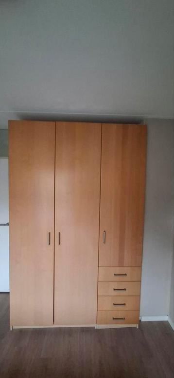 IKEA PAX kledingkast - afbeelding 1 IKEA PAX kledingkast - afbeelding 1