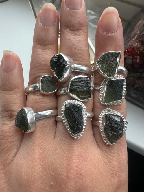 Authentic Moldavite silver ring, Sieraden, Tassen en Uiterlijk, Ringen, Zo goed als nieuw, Ophalen of Verzenden