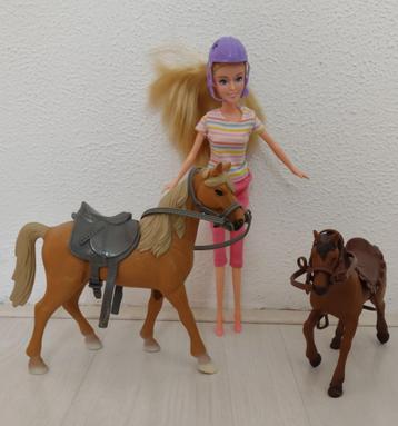 Zie fotos: Diverse Barbie spullen / Frozen Anna Elsa
