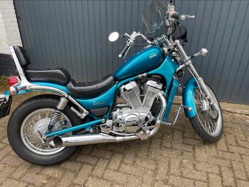 Suzuki intruder  vs600 1995 zeer mooi ook chroomwerk, Motoren, Motoren | Suzuki, Particulier, Chopper, 12 t/m 35 kW, 2 cilinders