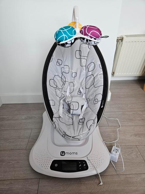 4Moms mamaroo 4 - elektrische wipstoel, Kinderen en Baby's, Wipstoeltjes, Zo goed als nieuw, Wipstoel, Overige merken, Met gordel(s) of riempje(s)