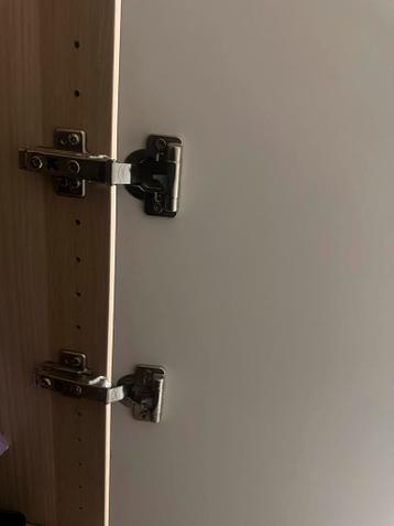 Twee Ikea Pax deuren hoogglans wit 50x229 cm - afbeelding 6 Twee Ikea Pax deuren hoogglans wit 50x229 cm - afbeelding 6